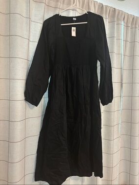Old Navy Black Long-Sleeve Midi Dress with Balloon Sleeves